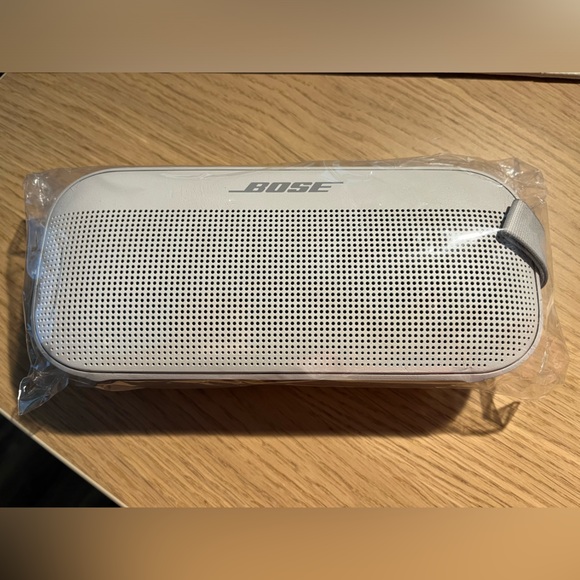 Bose sound link flex white smoke new - Picture 2 of 6
